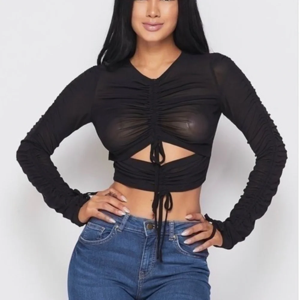 WOMENS S BLACK MESH LONG SLEEVE CROP TOP❗️